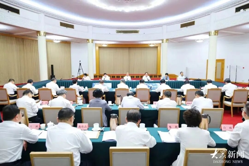 山东省委常委会会议暨省委党的建设工作领导小组会议召开